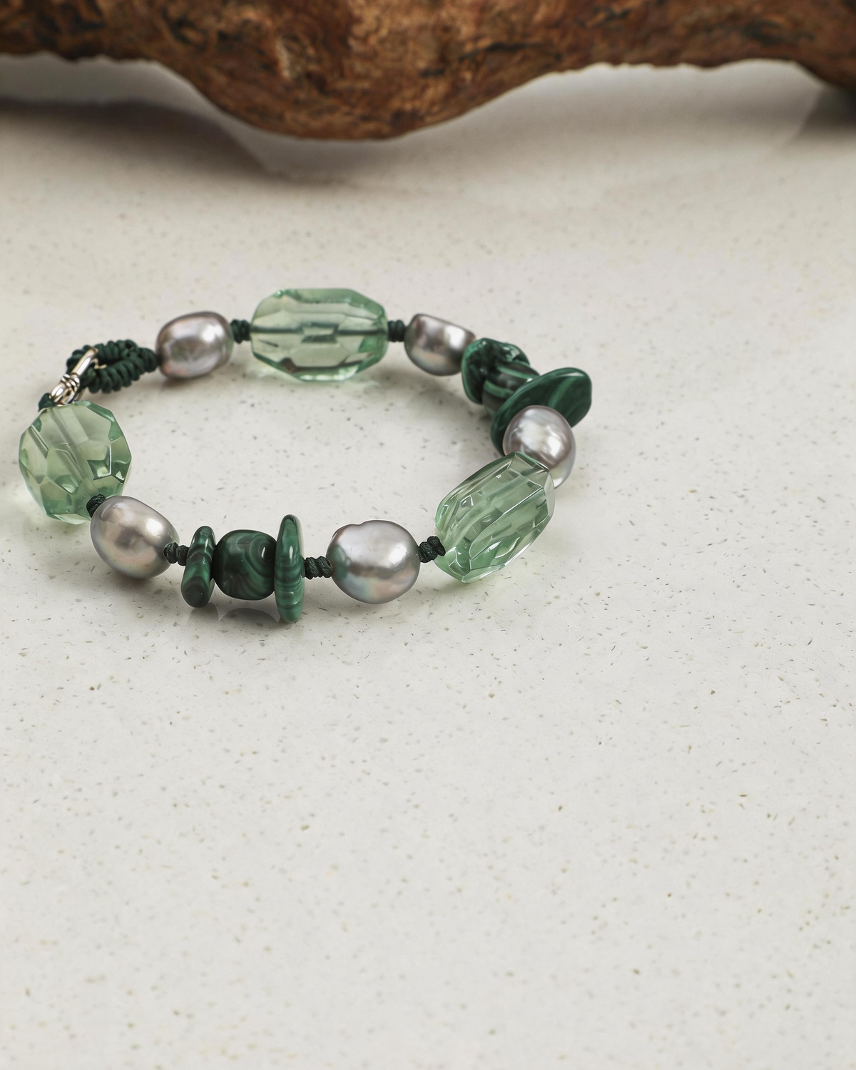 Green Shadow — Grey Pearl Bracelet
