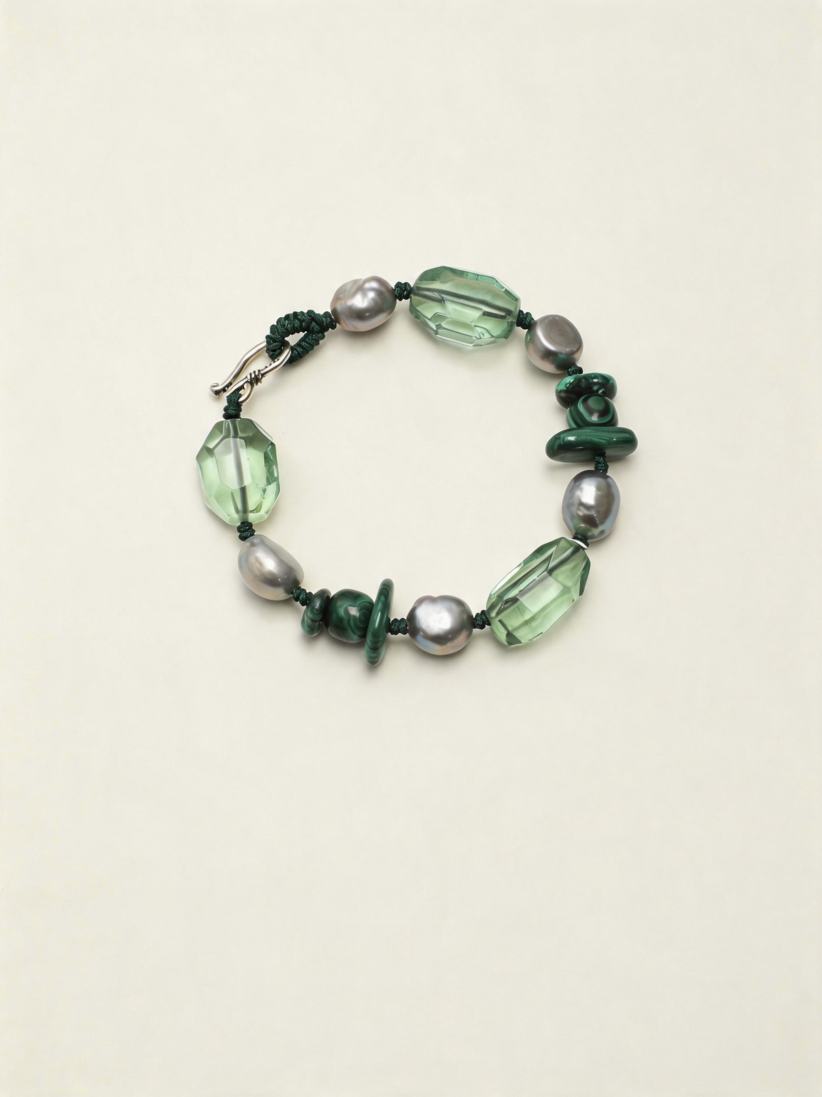 Green Shadow — Grey Pearl Bracelet